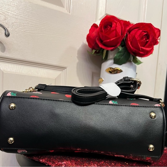 Juicy Couture Exclusive Sweet N Juicy Strawberry Bowler Bag & Wallet ๐NWT๐ - Picture 15 of 17